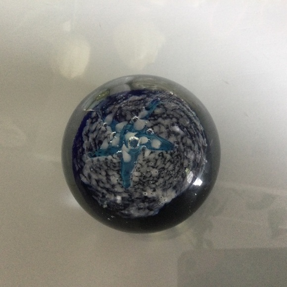 Glass Paperweight With Blue Star - Picture 2 of 4